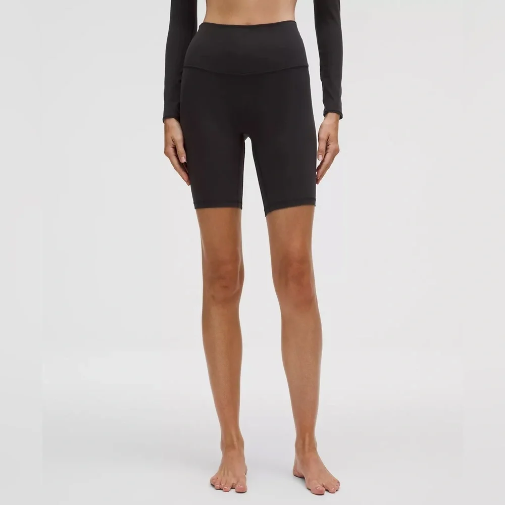 Lululemon Align™ High-Rise Short 8" - Sz 4 - Picture 3 of 8